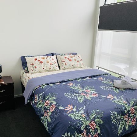 Auckland Homestay Near Airport-Room With En-Suite, Free Parking Papakura Kültér fotó